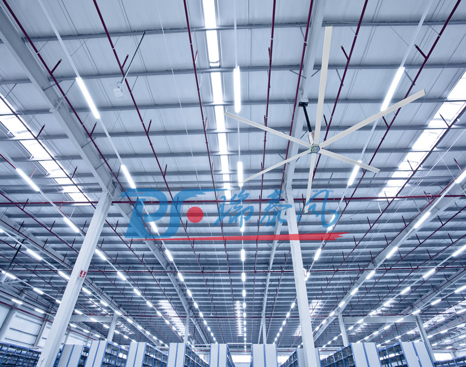 國內(nèi)某大型商場(chǎng)倉庫安裝大型工業(yè)吊扇案例 國內(nèi)某大型商場(chǎng)倉庫安裝大型工業(yè)吊扇案例