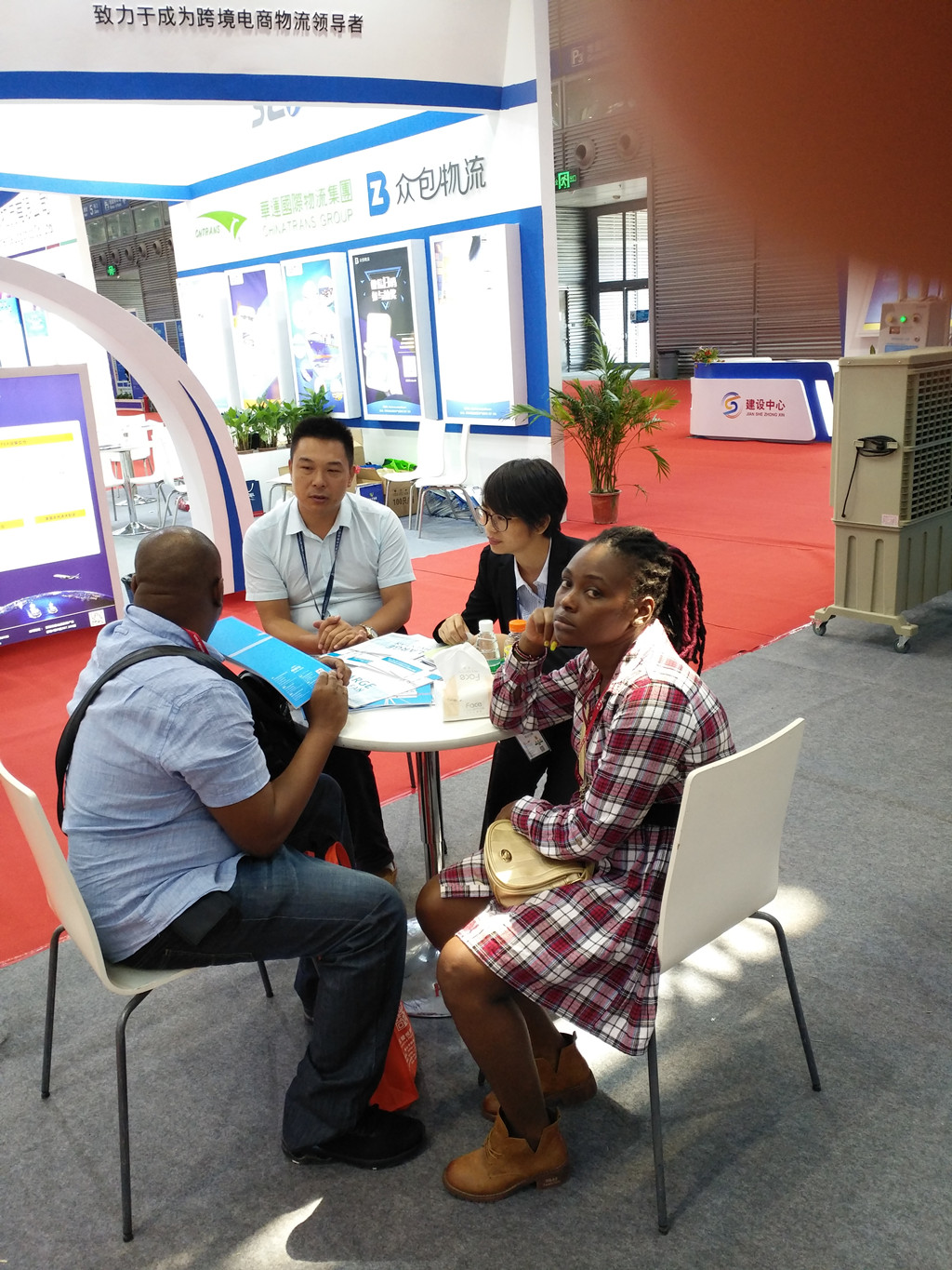 廣東瑞泰物博會(huì)接待海外客戶(hù) 廣東瑞泰物博會(huì)接待海外客戶(hù)