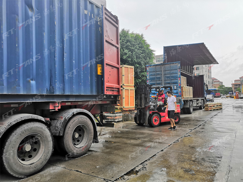 瑞泰風工業(yè)節(jié)能吊扇發(fā)貨圖 瑞泰風工業(yè)節(jié)能吊扇發(fā)貨圖