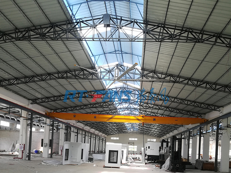 瑞泰風(fēng)大型工業(yè)風(fēng)扇案例圖 瑞泰風(fēng)大型工業(yè)風(fēng)扇案例圖