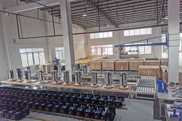 瑞泰風(fēng)廠房車間降溫設(shè)備廠家案例圖 瑞泰風(fēng)廠房車間降溫設(shè)備廠家案例圖